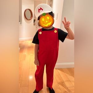Mario costume (Fire Mario) size 7